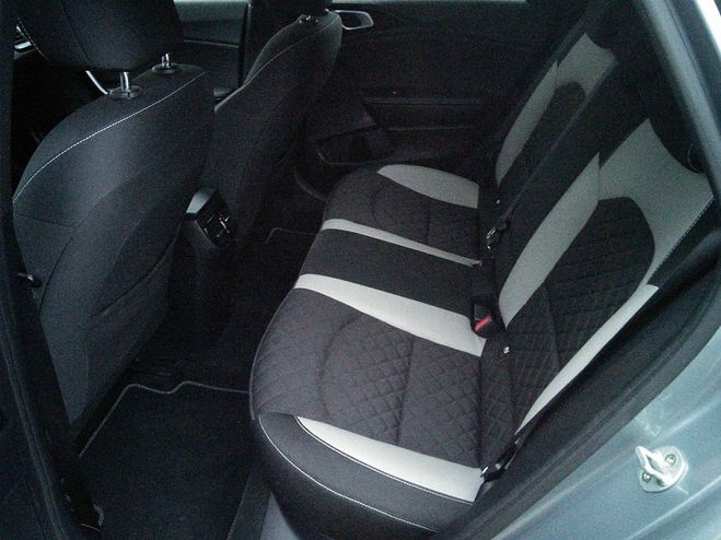 Kia Ceed 1.5 T-GDi 160 ch ISG DCT7 GT Line Gris anthracite de 2021