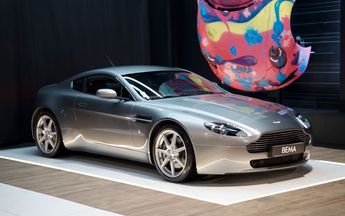  Voir d&eacute;tails -Aston martin V8 Vantage 4.3 380cv | Bo�te manuelle Tungsten Silv &agrave; Saint-Michel-sur-Orge (91)