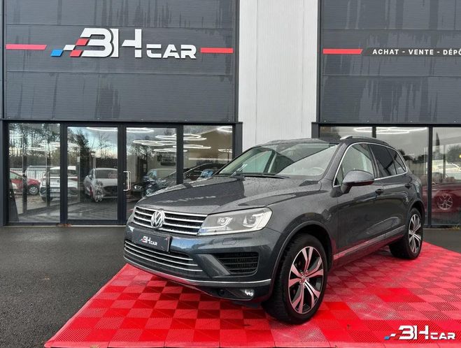 Cliquer pour voir la photo suivante Volkswagen Touareg 3.0 TDI 260 BLUEMOTION CARAT 4MOTION TIP Gris de 2015