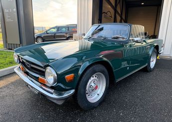  Voir d&eacute;tails -Triumph TR3 TR TR6 2.5L 104ch BVM4 Cabriolet 2 place &agrave; Tresses (33)