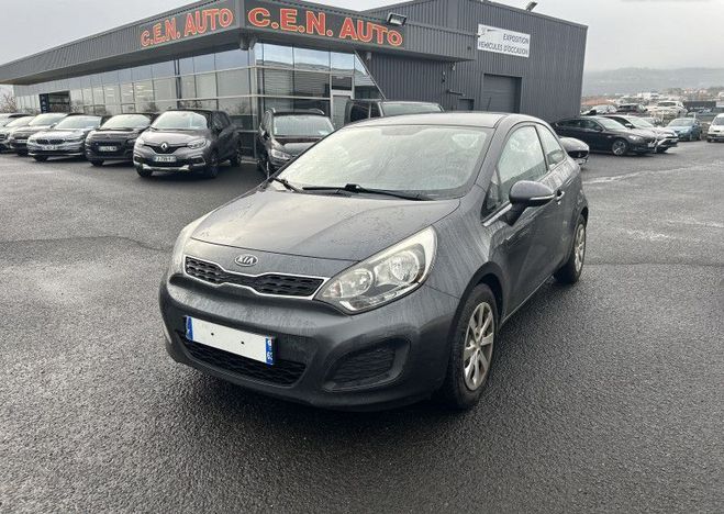 Kia Rio 1.2 STYLE 3P Gris de 2012