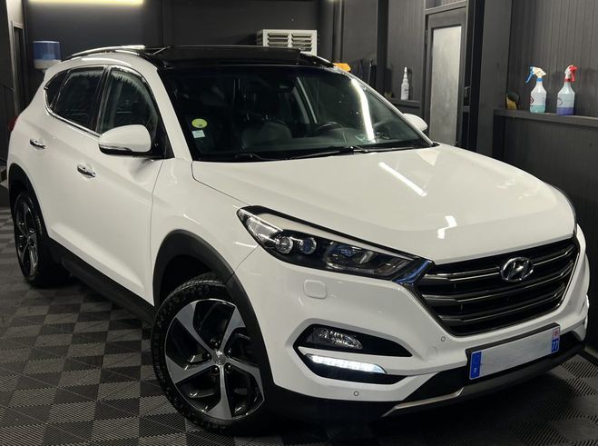 Hyundai Tucson 3 III EXECUTIVE 2.0 CRDI 136 Cv 2WD TOIT Blanc de 2016