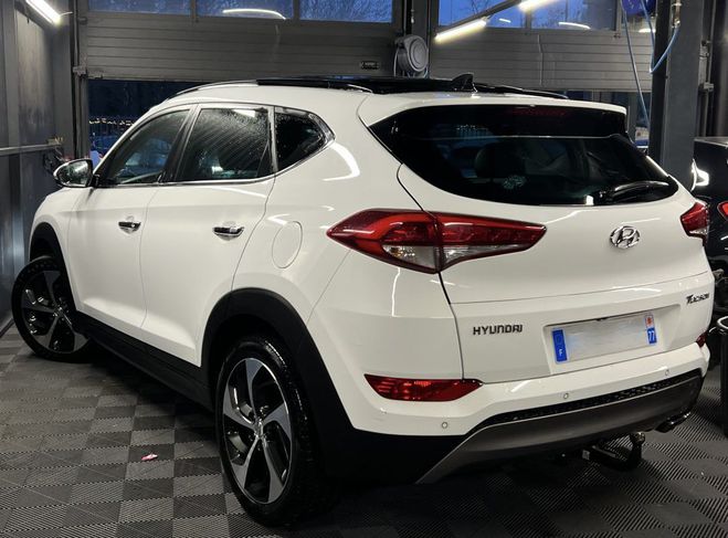 Hyundai Tucson 3 III EXECUTIVE 2.0 CRDI 136 Cv 2WD TOIT Blanc de 2016