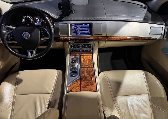 Jaguar XF 2.2 d 200ch business + radars de recul Noir de 2013