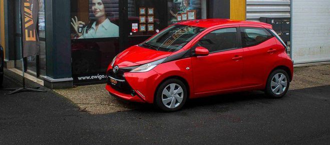 Toyota Aygo 1.0 vvti 70 ch x-red Rouge de 2017