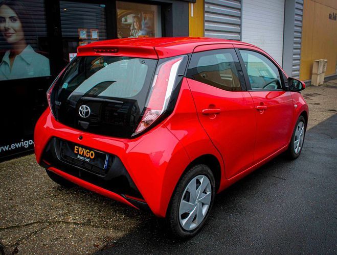 Toyota Aygo 1.0 vvti 70 ch x-red Rouge de 2017