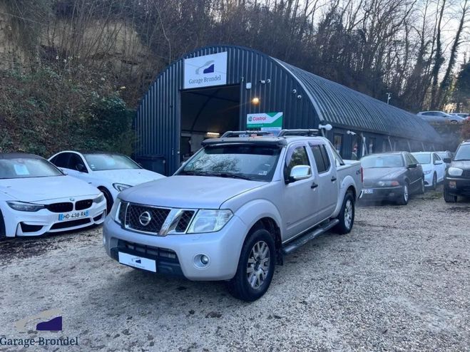 Nissan Navara 3.0 DCi V6 230cv Double Cab LE 4x4 BVA Gris de 2015