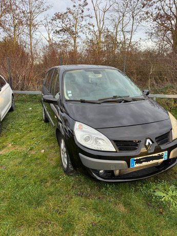 Voir d&eacute;tails -Renault Grand Scenic II 2.0 DCI 150CH EXPRESSION 5 PLACES &agrave; Noisy-le-Sec (93)