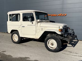  Voir d&eacute;tails -Toyota Land Cruiser BJ 40 &agrave; Jonqui�res (84)