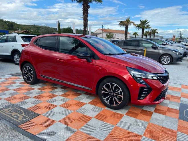 Renault Clio V TCe 90 BV6 TECHNO GPS Cam�ra 360� Indu Rouge Fonc� de 2024