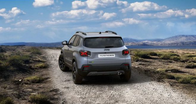 Jeep Avenger 1.2 TURBO T3 145 E-HYBRID 4XE THE NORTH   de 2025