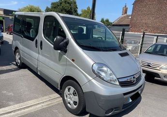  Voir d&eacute;tails -Opel Vivaro COMBI 2.5 CDTI145 M1 PACK CLIM &agrave; Harnes (62)