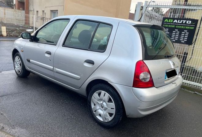 Renault Clio II 1.2 16V 75CH CAMPUS CLIM 5P  de 2005