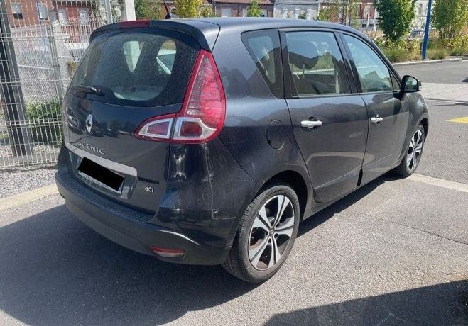 Renault Scenic III 1.5 DCI 110CH FAP BOSE  de 2011