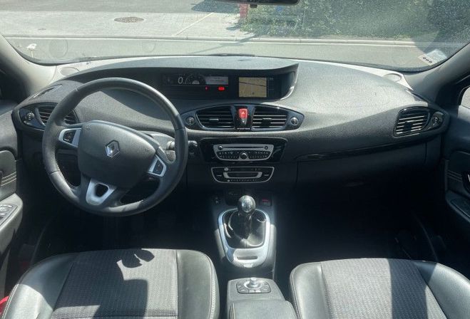 Renault Scenic III 1.5 DCI 110CH FAP BOSE  de 2011