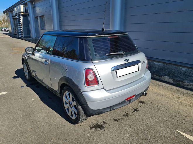 Mini Mini COOPER   120 CV INTER CUIR Gris clair de 2007