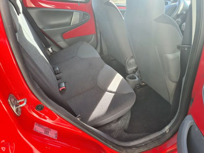 Peugeot 107 1.0 URBAN 2990e Rouge de 2006