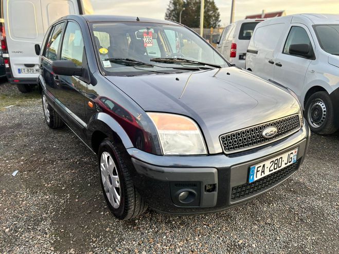 Ford Fusion Trend ct ok - distribution ok  Gris de 2007