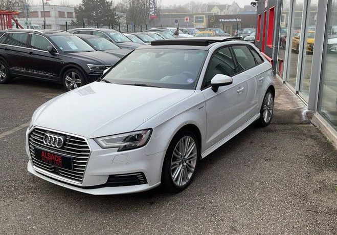 Audi A3 Sportback 1.4 TFSI 204CH E-TRON DESIGN L Blanc de 2016