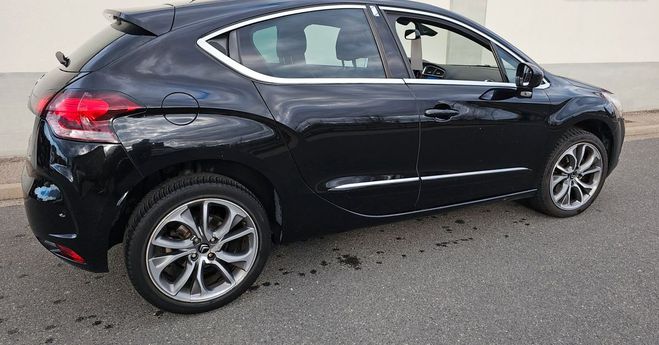 Citroen DS4 2.0 hdi 163 noir sport chic Noir de 2012