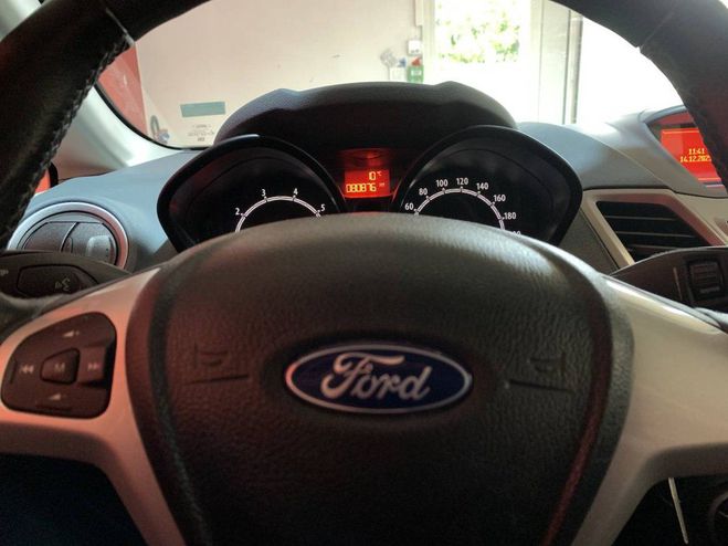 Ford Fiesta IV 1.25 60ch Trend Pack 5p BLANCHE de 2011