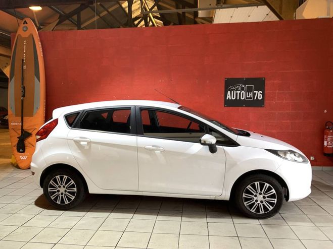 Ford Fiesta IV 1.25 60ch Trend Pack 5p BLANCHE de 2011