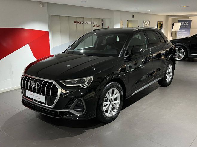 Audi Q3 35 TFSI 150 ch S tronic 7 S line Noir de 2022