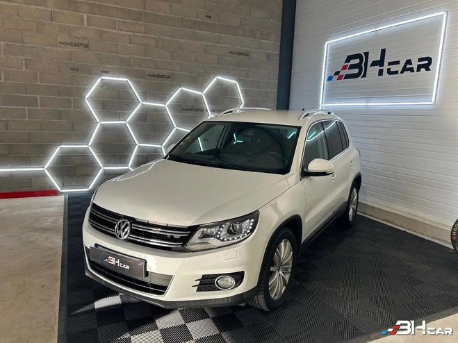 Volkswagen Tiguan 2.0 TDI 140 CARAT Blanc de 2014
