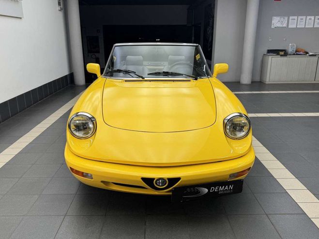 Alfa romeo Spider 2.0 Jaune de 