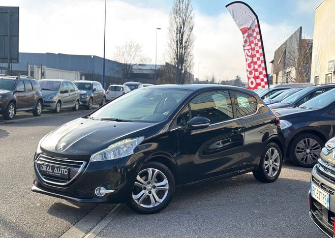 Cliquer pour voir la photo suivante Peugeot 208 1.6 e-HDI 92ch Allure Noir de 2013