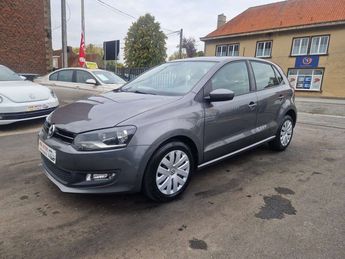  Voir d&eacute;tails -Volkswagen Polo 1.6TDi Auto. avec carnet &agrave; Saint-Ghislain (73)