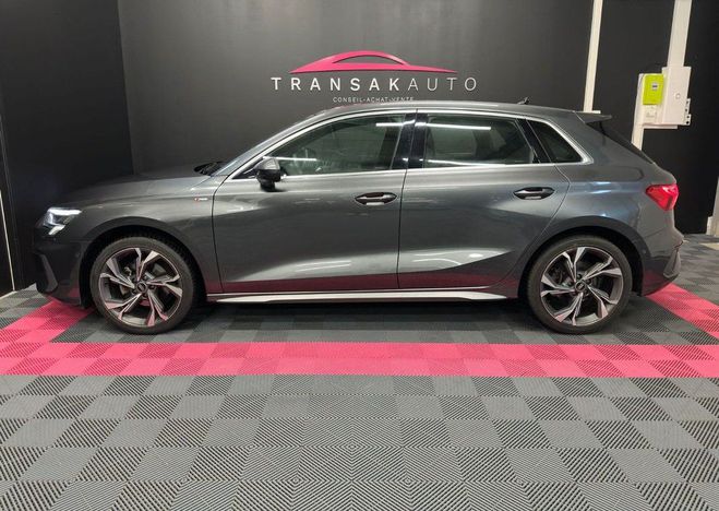 Audi A3 Sportback 35 TDI 150 S tronic 7 Line SUI Gris de 2023