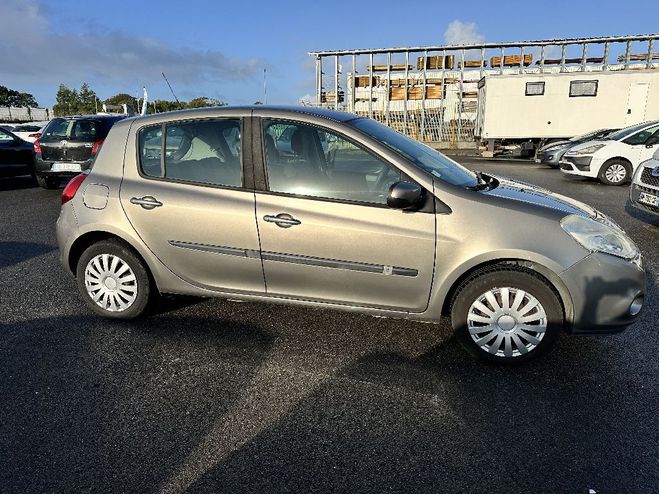 Renault Clio 1.5 dCi 65 eco2 Authentique BEIGE de 2010