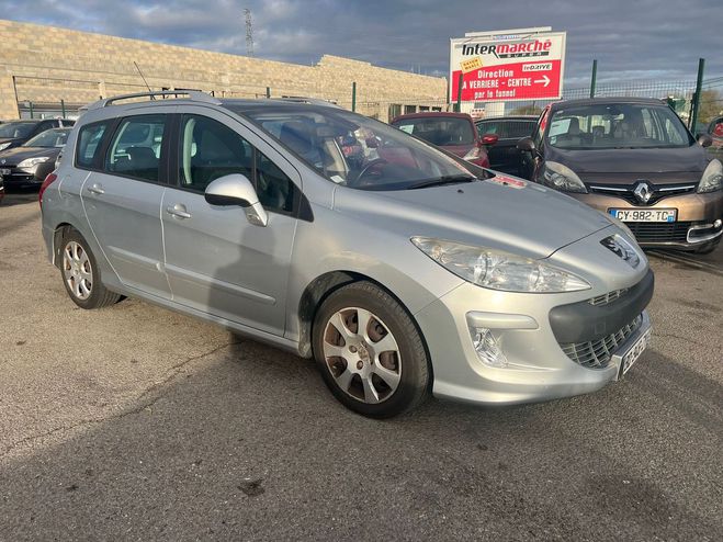 Peugeot 308 (2) SW 1.6 HDI 112 PREMIUM BVM6 Gris de 2011
