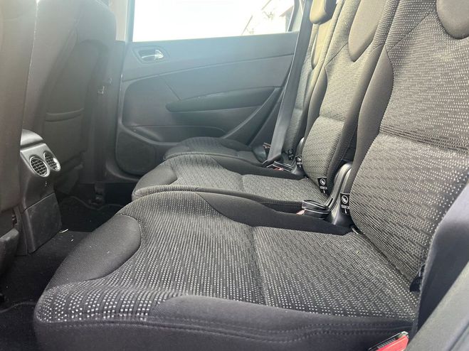 Peugeot 308 (2) SW 1.6 HDI 112 PREMIUM BVM6 Gris de 2011