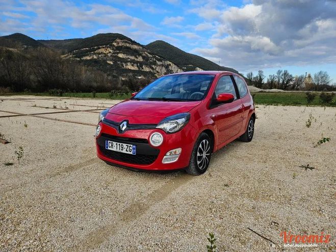 Cliquer pour voir la photo suivante Renault Twingo 1.5 DCI 75 AUTHENTIQUE Rouge de 2013