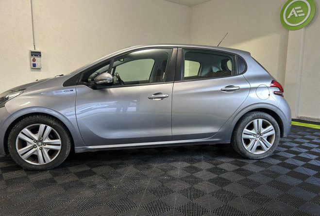 Peugeot 208 1.5 BlueHDi E6.c Signature BVM5 GRIS de 2019