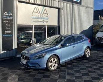  Voir d&eacute;tails -Volvo V40 II D2 120ch Momentum Geartronic 6 &agrave; Gouesnou (29)
