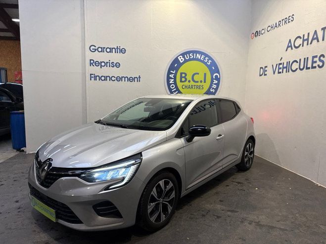 Renault Clio V 1.0 TCE 90CH EQUILIBRE Gris C de 2022