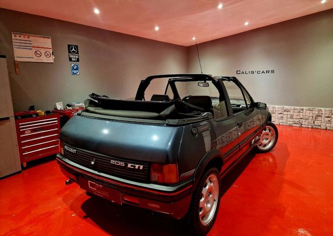 Peugeot 205 CTI 1.6 105 CH Pininfarina Gris de 1986