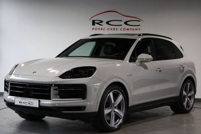 Porsche Cayenne III 3.0 V6 E-HYBRID 470 TIPTRONIC Craie de 2023