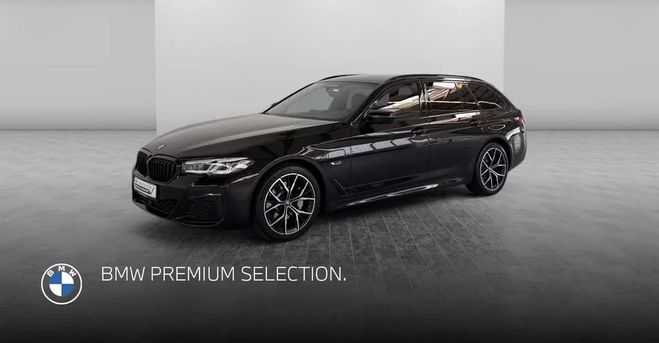 BMW Serie 5 530 e xDrive Touring M Sport AHK LiveCoc Noir Saphir de 2023
