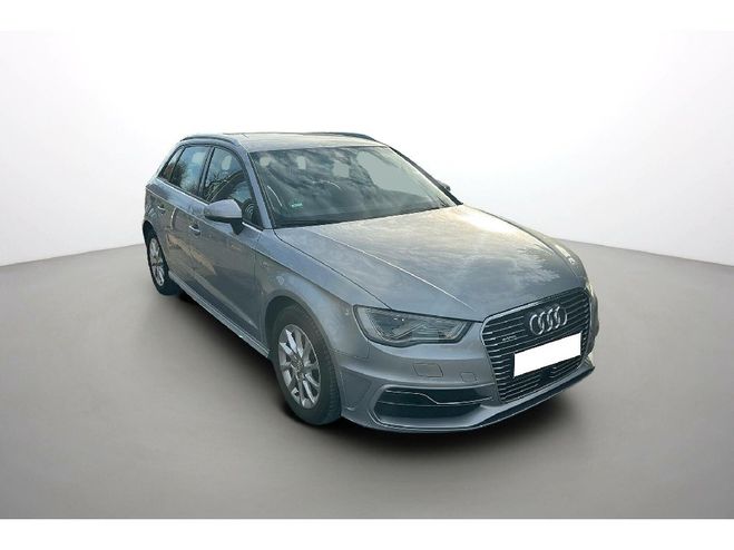 Audi A3 1.4 TFSI 125 e-TRON S tronic 7 Gris Clair de 2016
