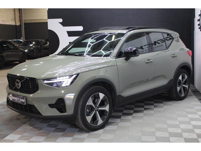 Volvo XC40 Ultra B4 Micro-Hybride Essence - 197 che VERT CLAIR de 2024