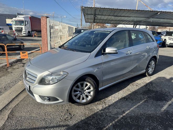 Mercedes Classe B 180 CDI Design 7-G DCT A Gris de 2012