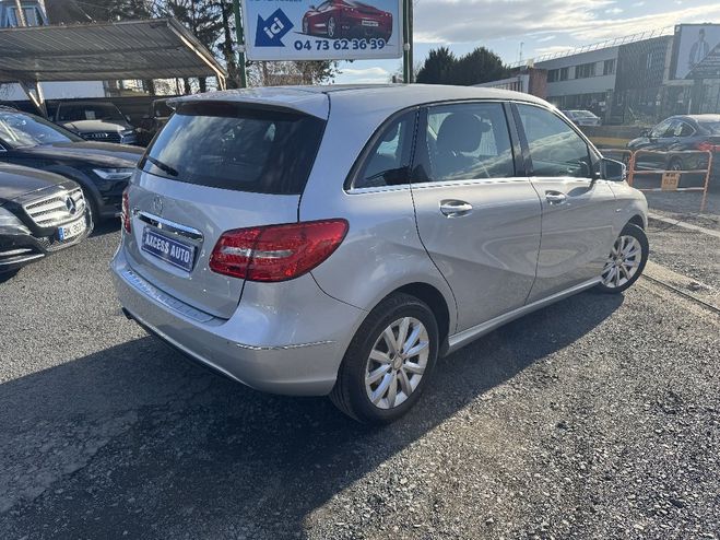 Mercedes Classe B 180 CDI Design 7-G DCT A Gris de 2012
