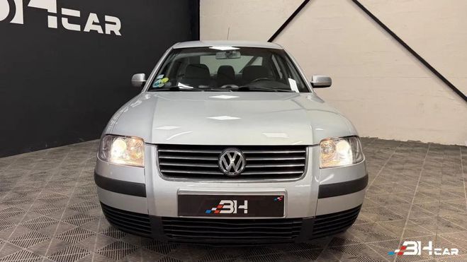 Volkswagen Passat  Gris de 2001