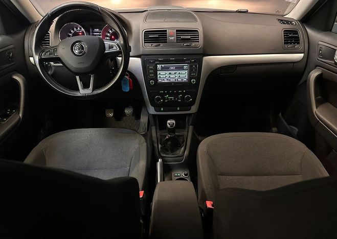 Skoda Yeti 2.0 tdi 110ch ambition Gris de 2014