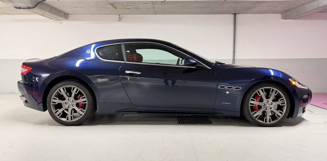 Maserati Gran Turismo 4.7 S BLEU de 2009