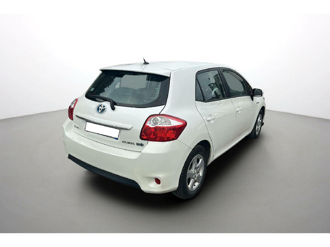 Toyota Auris Hybride 136h Style Blanche de 2012